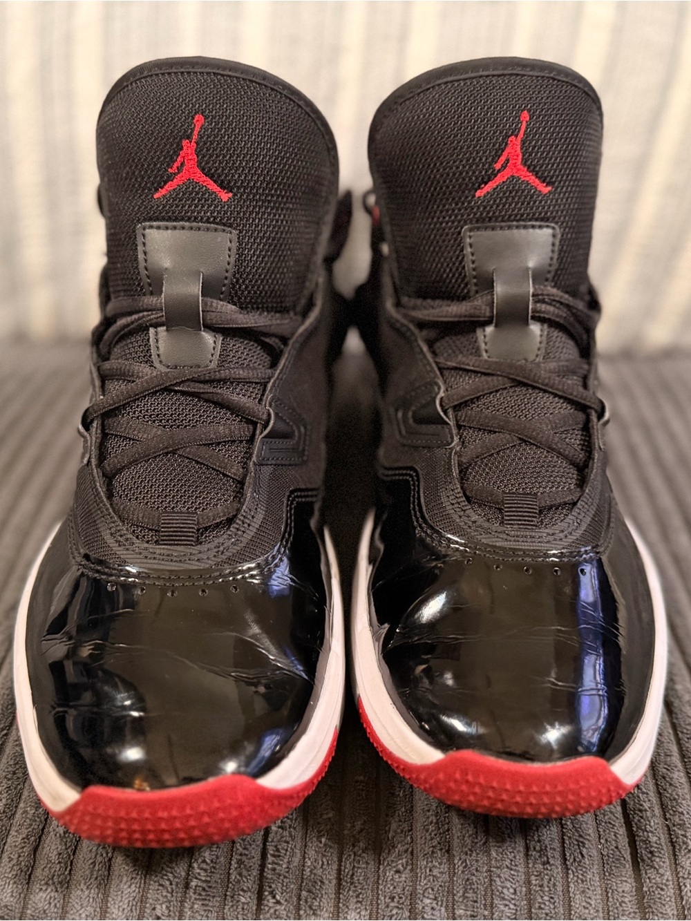 Jordan Air MVP “Bred” Black/Cement Grey/University Red Men’s size 9 (FB1396-006)